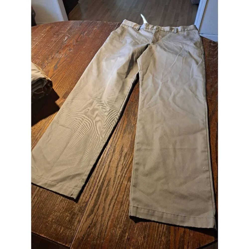 IZOD 36x32 American Chino Pants Khaki Straight Fit Flat Front Cotton Pockets